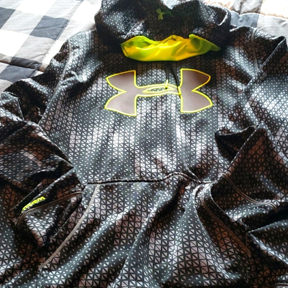 Men's XL Under Armour Black, Gray, Neon Trimmed Hooded Sweatshirt